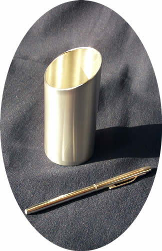 Handmade desk products by Xing Design - pen and pot set